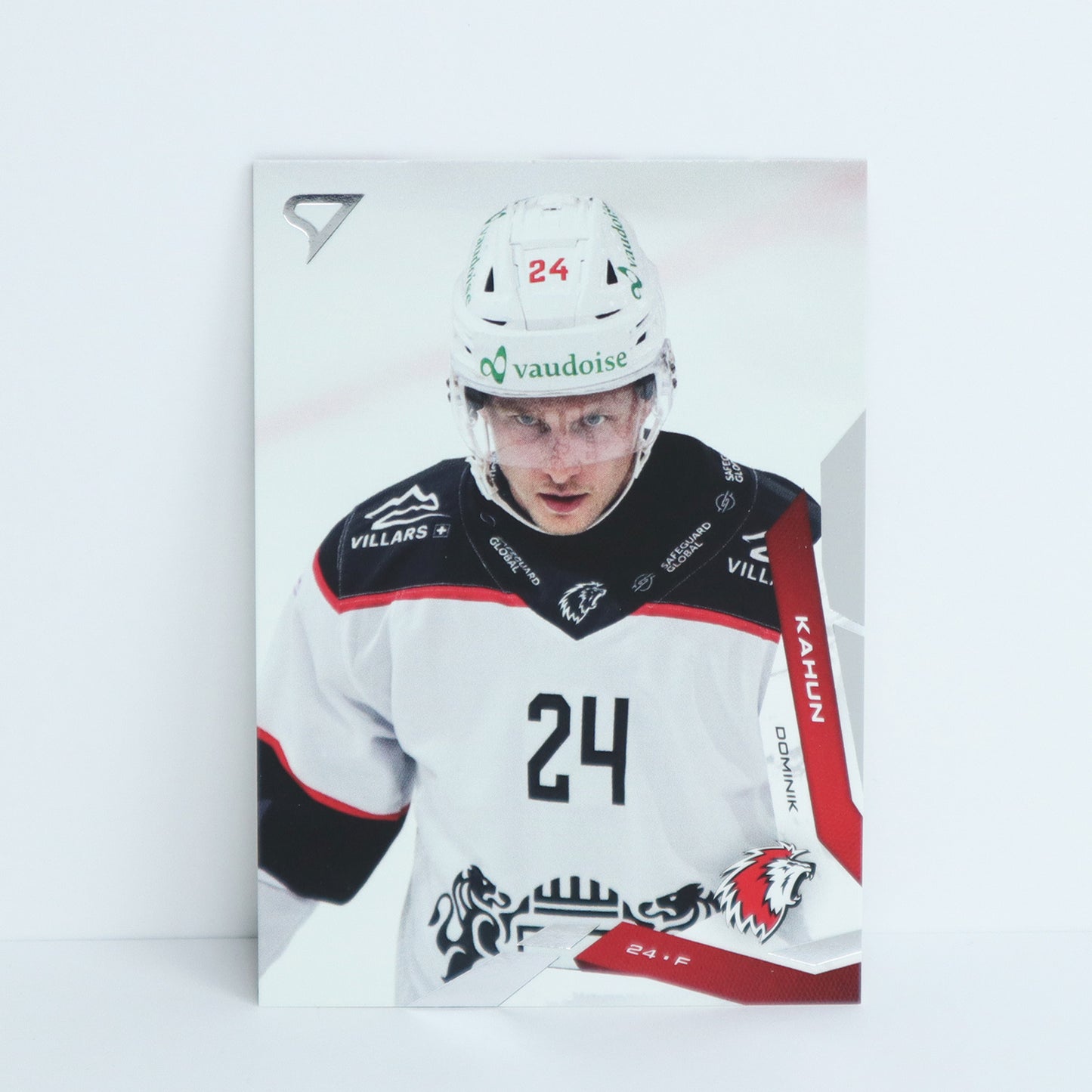 032 - LHC - DOMINIK KAHUN - BASE SET