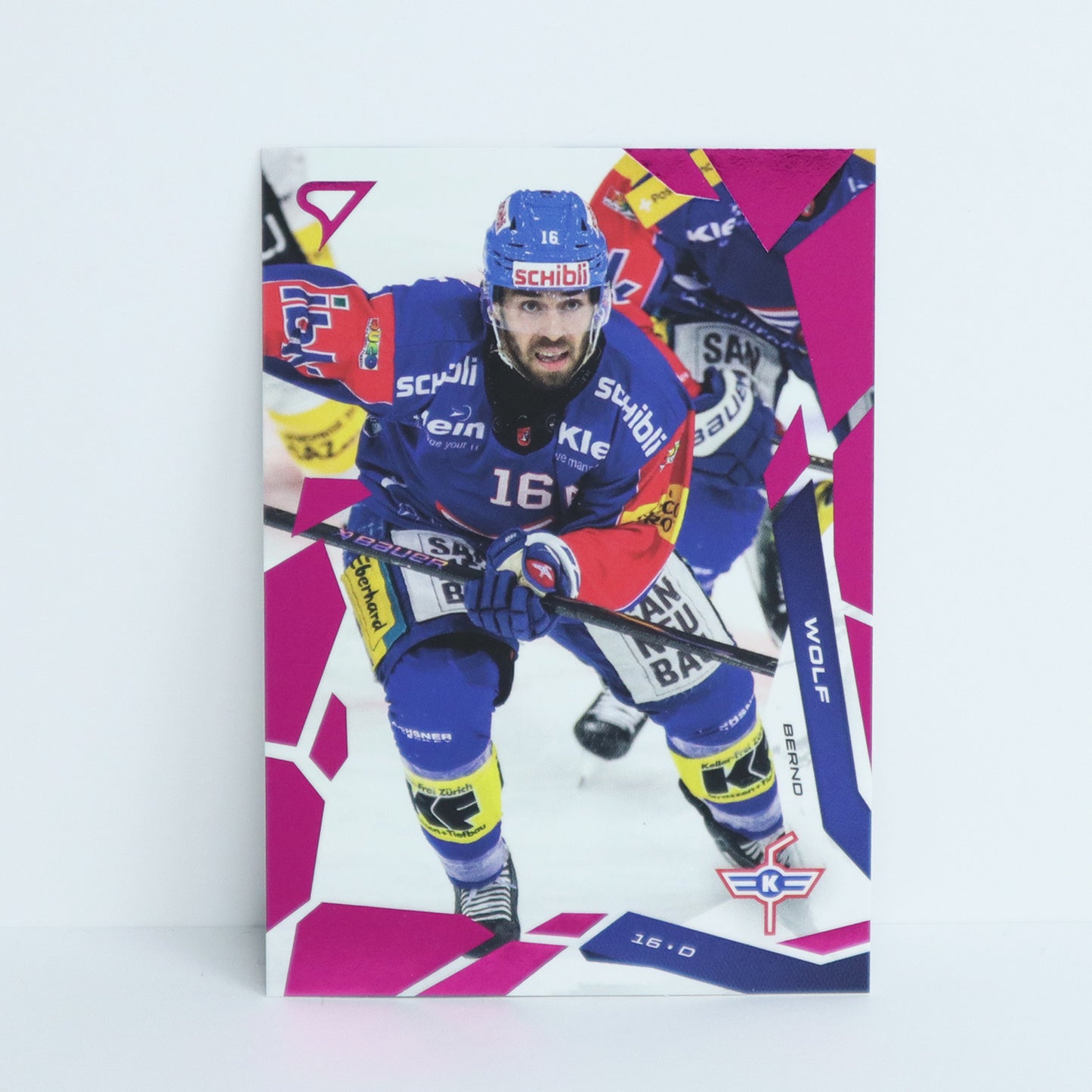 115 - EHCK - BERND WOLF - BASE PINK