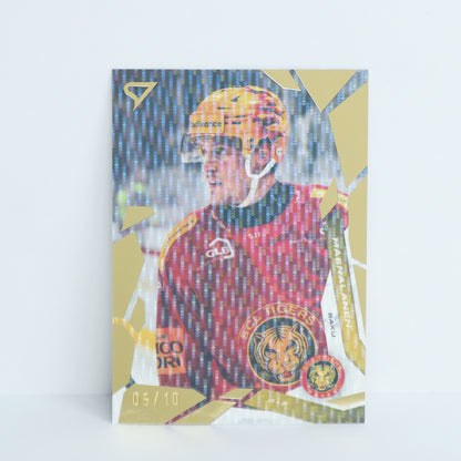 138 - SCL - SAKU MAENALANEN - BASE GOLD - 05/10