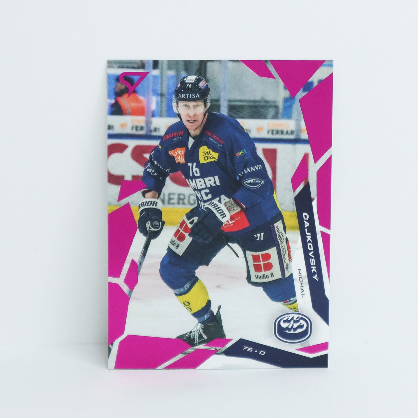 315 - HCAP - MICHAL CAJKOVSKY - BASE PINK