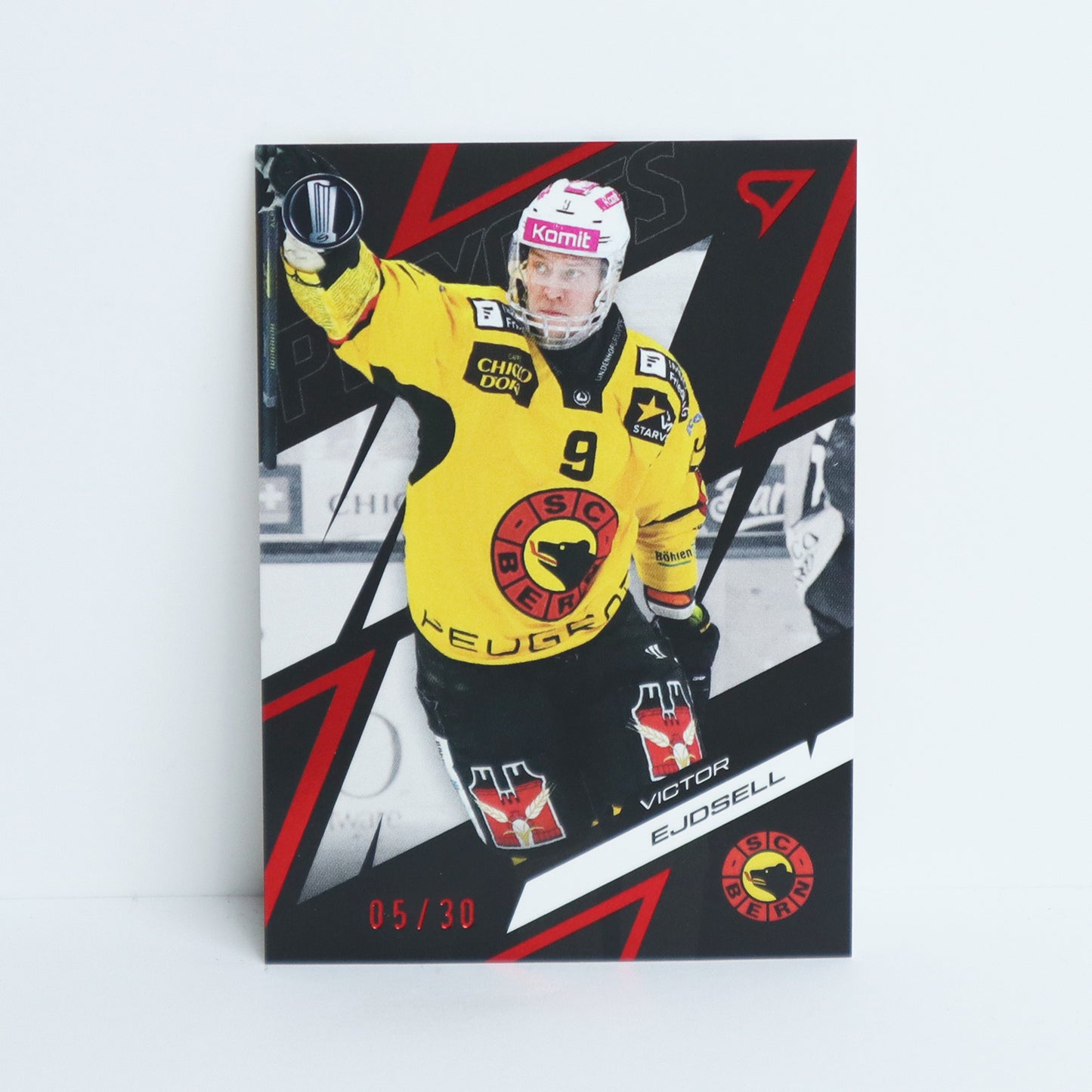 41 - SCB - VICTOR EJDSELL - BASE RED - 05/30