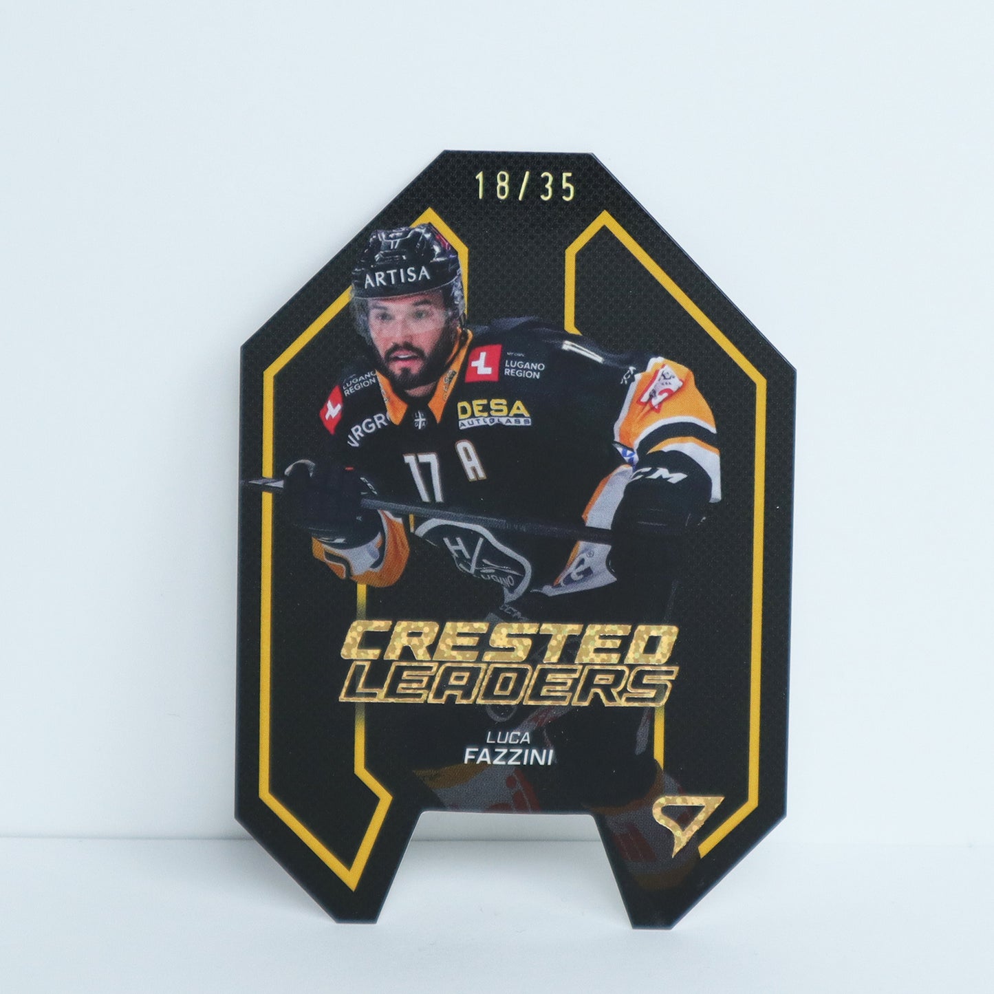 CL-38 - HCL - CONNOR CARRICK - CRESTED LEADERS GOLD - 18/35