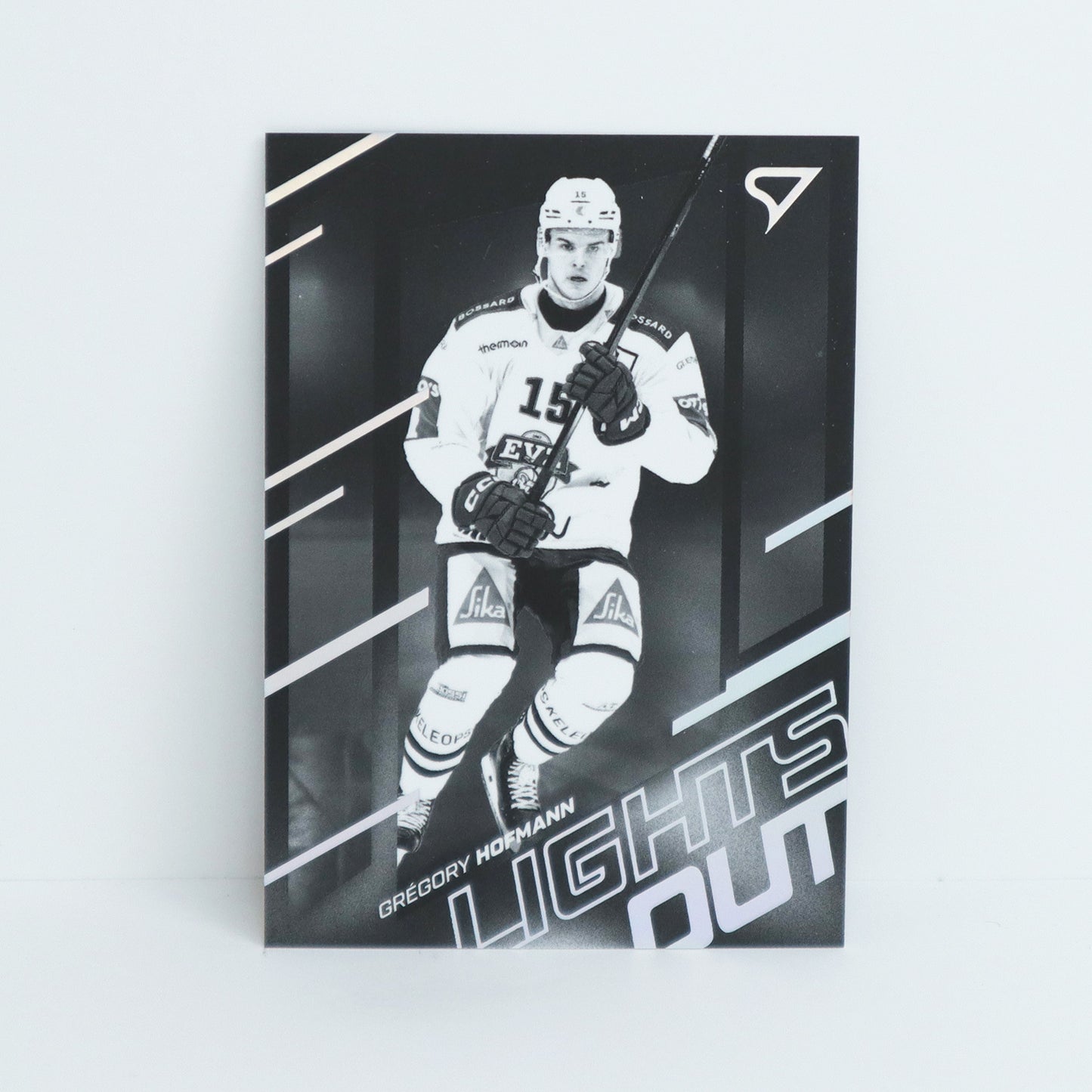 LO-16 - EVZ - GREGORY HOFMANN - LIGHTS OUT BASE