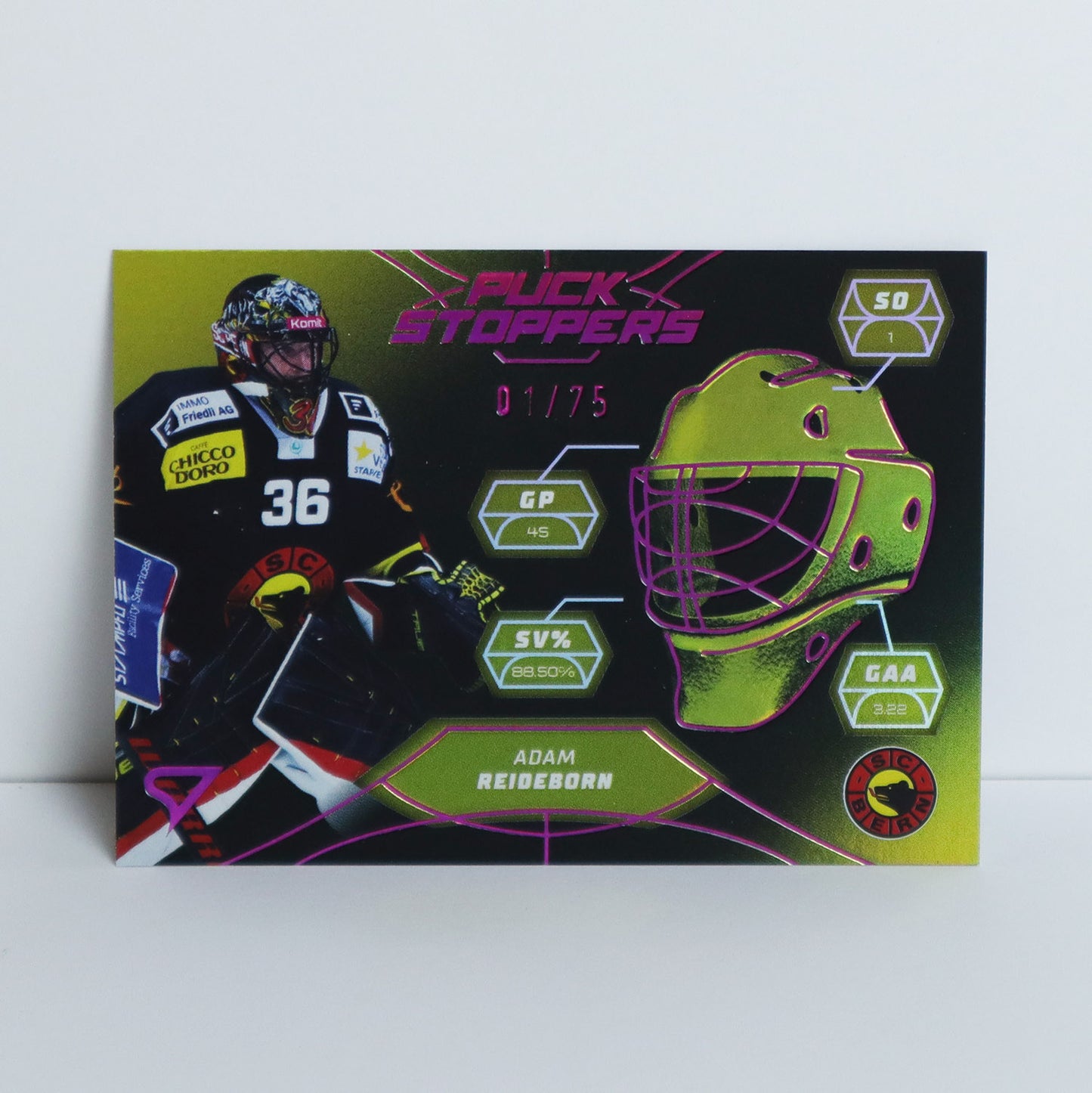 PS-08 - SCB - A. REIDEBORN - PUCK STOPPERS PINK - 01/75